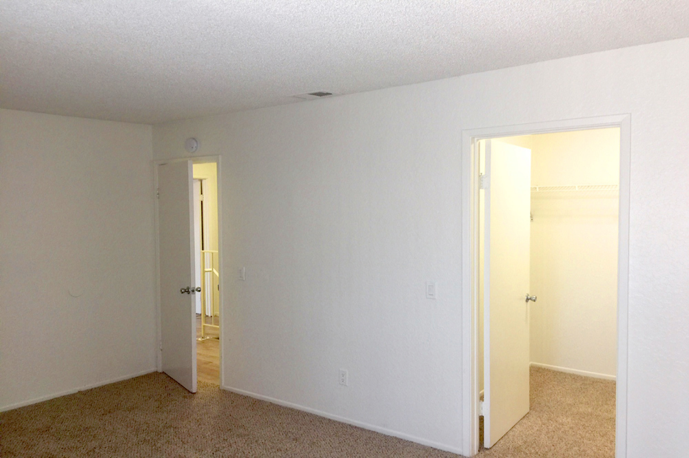  Rent an apartment today and make this 2 bed 1.5 bath townhome 18 your new apartment home.